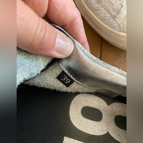 P448 Women's Women’s Size 39- good, used condition - Picture 5 of 5